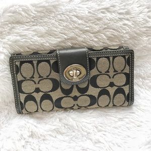 Coach Signature Wallet